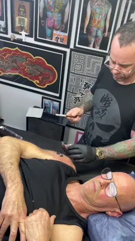 HORISUMI making a traditional hand-poke tattoo using the ancient method of Tebori! ✨ #fyp #tattooideas #orientaltattoo #kanjitattoo #handpoketattoo #tebori #authentink #tattooartist #tattooshop #japanesetattoo 