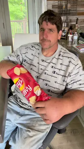 Chips for breakfast 😆 “ tastes pretty good!” #GenshinTeleport #PartyWithVMAs #jeffdabe💪💪💪 #grandpasoftiktok #lays #wavy #eight #ounces #chips #salt #potatoes #tiktok #fyp #trending #viral #fypシ #fun #itstheweekend #jeffdabe #teamdabe #breakfast
