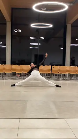 Przedstawiamy wam kilka naszych tancerek💕 #dc #dlaciebie #foryou #fyp #foryoupage #viral #dance #camp #gsa #danceteam #greenscreenvideo 