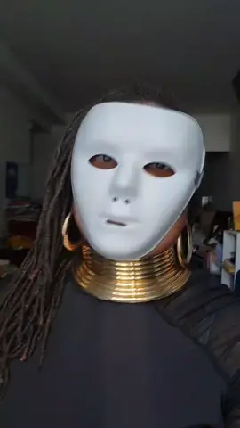 Lifeline Judge Jury and Executioner and Original Skins Transition. #GamerGirl #apexlegends #apexlegendslifeline #transition #cosplay #apexlegendscosplay #blackgamer #blackcosplayer 