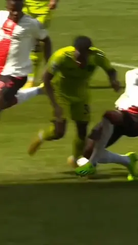 Sao mà đỡ được 😂 #afc_team🔥 #ares_football🔥 #king_team🔥 #vyfootball2006 #xuhuong