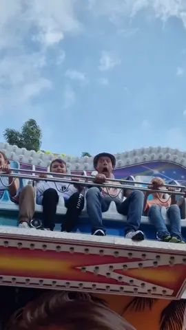 iche scheiß mir in de Buchse...😆🤪##derandyausdeosten #Spaß #rummel ##viral