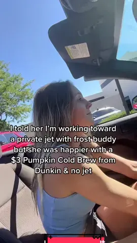 Women I tell you🤦🏽‍♂️ #girlfriend #dunkin #pumpkinseason #pumpkinspice #coffeeaddict #SmallBusiness #fy #frostbuddy #couplegoals #GenshinTeleport 