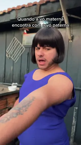 Sempre tem a rivalidade entre avós 🤣 #humor #comedia 