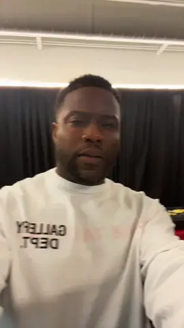 Fucking Nailed it ….My voice is amazing!!!!! #usherchallenge #IshouldSing