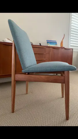 Final product: 1960 Parker dining chair x 4, I love them! #midcenturymodern #furnituremakeover #restoration
