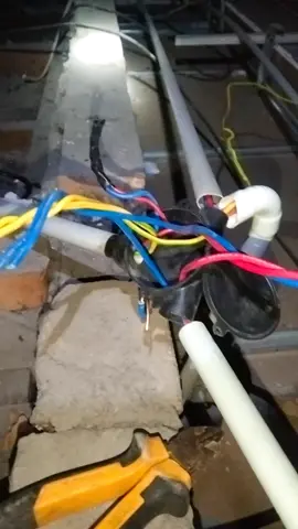 tidak ada kata terlambat, selagi mau berusaha pasti diberi jalan. semangatt💪 #electricalengineering  #instalasilistrik  #teknisimuda  #fypシ 