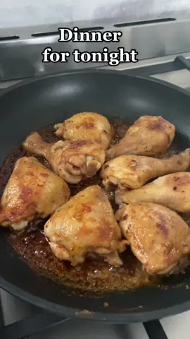 During the week we’re on the run and don’t have a lot of time to prepare food. I make enough so the leftovers can double as lunch. #chicken #mealprep #chickenrecipe #easychicken #easychickenrecipe #easychickenrecipes #food #Foodie 