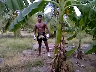 Buakaw treinando chute #muythai #tailandia #buakawbanchamek