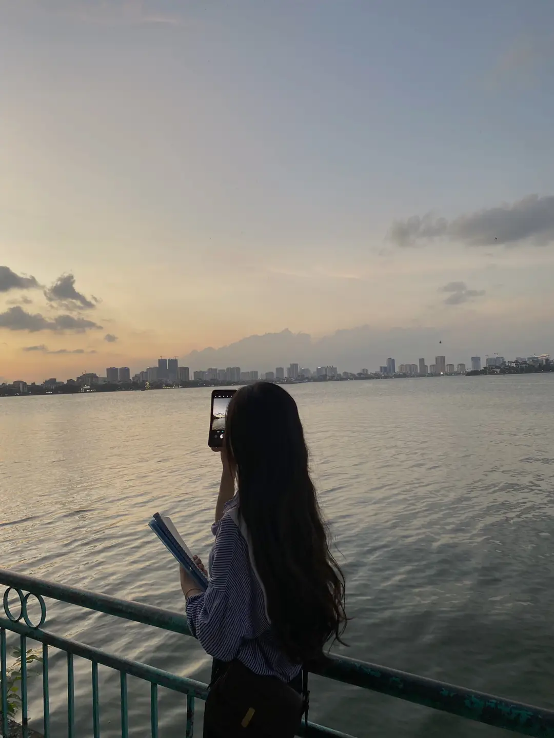 Mùa thu đến rồi , anh có đến cùng mùa thu không.