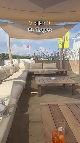 fizemos isso em todos os dias e valeu muito a pena #dicas #sttropez #beachclub #blogueirasincera 