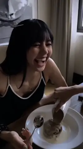 sarapan pagi ku dengan bubur🤣 #lisa #rosé #blackpink #pinkvenom