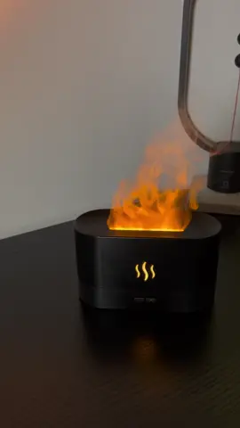 Relájate y disfruta con nuestro difusor de fragancias con efecto de llama🤩🔥 #hogar #difusor #fyp #Home #difusordearomas #humidificador #elsalvador #parati #tiendaonline 