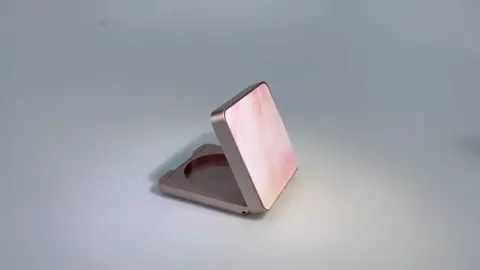 Empty blush compact powder case #powdercase #blush #highlighter #facepowder #makeuppowder #makeupcase #makeup #beauty #cosmeticpackagingsupplier #fyp