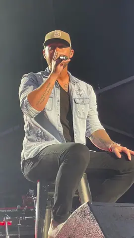 Mercy @brettyoungmusic #brettyoung #mercy #brettyoungmusic #favoritesong #yqmcountryfest2022 #yqmcountryfest #countrymusic #concert