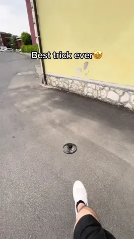 Try your own trick.. Buy it now.. ⚡🛸#tiktokproducts #tiktok #flyingspinner #cool