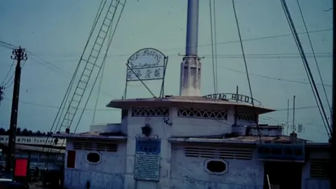 Cột cờ Thủ Ngữ - Sài Gòn Xưa