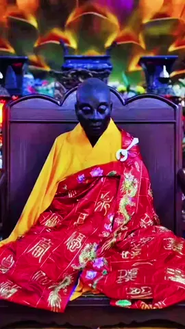 Lục Tổ Huệ Năng là thiền sư nổi tiếng trong lịch sử Thiền Tông Trung Hoa. Ngài chính là người kế tiếp Ngũ Tổ Hoằng Nhẫn, trở thành vị Tổ thứ 6 của Thiền Tông Trung Hoa. #thientong #trunghoa #zen #luctohuenang #tongiao #phatgiao #phatphapnhiemmau #中国 #xuhuong