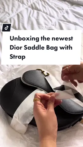 adding the strap made it even better #dior #diorbag #diorsaddle #unboxing #bagunboxing #ReTokforNature 
