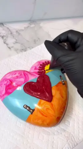 Part 1 🥳 #chocolatecoveredstrawberries #fresasconchocolate #breakableheart #badbunny #badbunnystrawberries #diywithme #fyp 