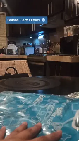 Estás bolsas están Fabulosas y se lavan fácilmente, conserva fríos tus alimentos durante el traslado #bolsacerohielos #betterware 