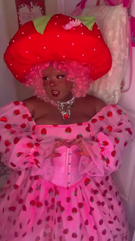 Strawberry shortcake? #ReTokforNature #cottagecore #fairycore #fae #faetok #faetok #mushroom