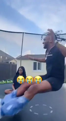 🤣🤣🤣 (via @joshuaatatum) #trampoline #fail