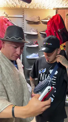 Un INFLUENCER yendo de compras  #influencer #ropa #zapatos #moda #pastonariño #ipiales #comedia