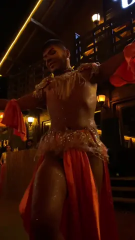 #malebellydancer #bellydancer instagram:zenne_aliyah 💕