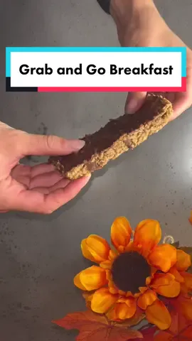 Granola bars for an easy breakfast prep #breakfast #food #cooking #Recipe #granolabar #oats #chocolate #peanutbutter #breakfastideas #breakfastprep #snackprep #snack #easybreakfast #prep #fall #pumpkin 