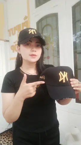 Topi Ny Premium Best Seller #topipriaimport #fypdongggggggg #topiexclusive #topipria #fypシ゚viral #fyp #topipriakeren #topipriadewasa #topi #viralditiktok2022 