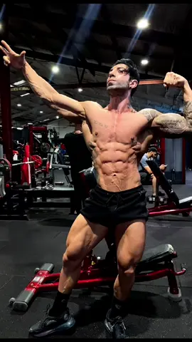Throwback to prep files. 1 week out here before my show striking a lil Zyzz pose to lift my spirits and low energy i was suffering this day #chestbrah #zyzz #zyzzlegacy #chestbrahlegacy #fyp #fypシ #fypage #fypシ゚viral #foryou #foryoupage 