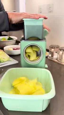 Rotary vegetable cutter. #vegetablecutter #vegetablechopper #fyp #tiktokshopuk #uk 