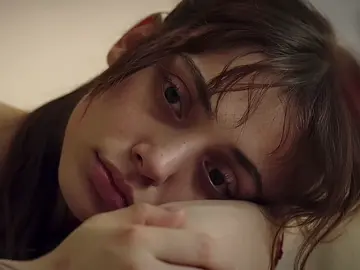 she deserves the world. #ekimgüleryüz #duybeni #duybenidizi #duybeniedit #fy #rabiasoytürk #foryoupage #edit #viral #turkishseries #keşfet #beniöneçıkart #pourtoi #fürdich #fyfyfy #dizi 