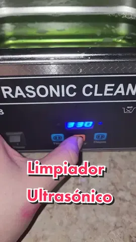 me compré un limpiador ultrasonico y amo ver cómo limpia mis lentes 🤓 #fyp #makeup #pamelasegura #cleaning #ultrasoniccleaner 