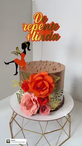 Apaixonada por esse bolo. Bolo personalizado para a Larissa comemorar o dom da vida🙌🌹. #bolofeminino #bolofemininoadulto #boloderepentemaislinda #bolopersonalizado #bolosbelem #cursodebolosembelem