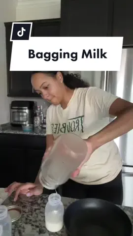 I can talk to my grandma for hours 😭 bagging milk tho 🫶🏼 #breastmilk #momtok #fyp 