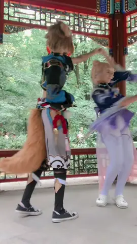 It feels like that ship energy sm // @˗ˏˋ🍰 𝙢𝙖𝙧𝙞 /𝙡𝙤𝙩𝙩𝙚 ⊹₊˚ // #gorou #goroucosplay #kokomi #kokomicosplay #gorouxkokomi #kokomixgorou #genshincosplay #fyp