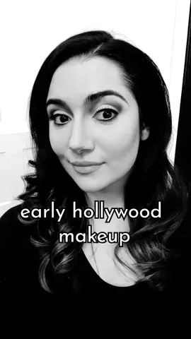 should i make this my everyday makeup look? 💄📽#vintagemakeup #film #History