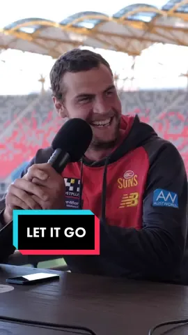 This bloke seriously had his Witts about him! What a guy 😂 @afl #joke #funny #afl #goldcoastsuns 