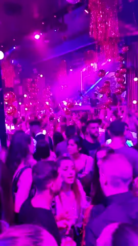 #anotherlove #anotherlovesong #music #musica #disco #discoteca #spagna #granada #fiesta #festa #canto #cori #tiktok #tik_tok #viralvideo #viraltiktok #viralmusic #tendenza 