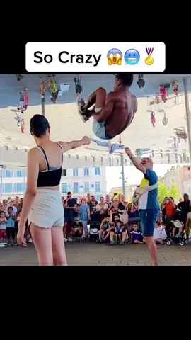 oh hell nah 🎥 By @momo_acro #bboy #breakdance #dancebattle #baile #viral #xyzbca #respect #fypシ 