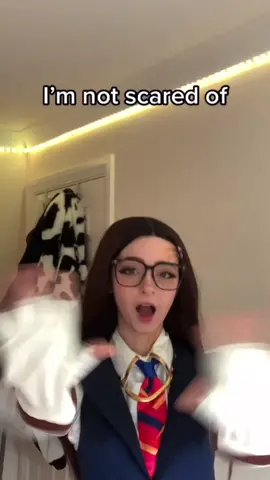 I saw a silver act rank in a diamond/asc lobby because they played neon like a DEMON. It’s like playing an entirely different game 😭😭 #twitchstreamer #chambercosplay #Valorant 