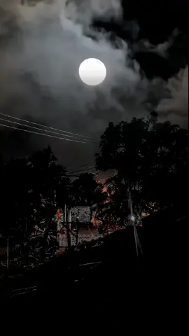 capek itu wajar, sakit itu proses, nyerah itu pecundang.#nighttime #lirikestetik #vibes #story #coverlagu #storywa #statuswa