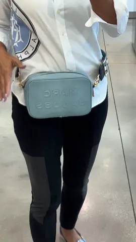 Nuevas formas de usarla #personalshopper #creadora #creadoradecontenido #envios #fashionblogermiami #modaentiktok