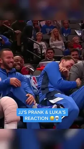 JJ Barea pretended to sub in and Luka lost it 😂💀#TBT #mffl #mavs #lukadoncic #jjbarea  #NBA #prank 