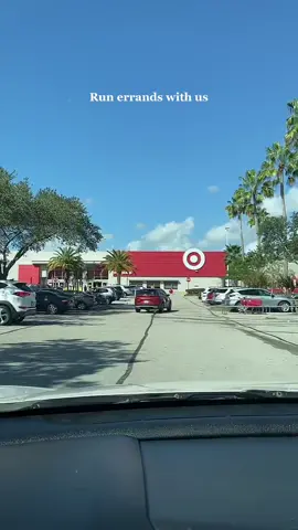 Busy day👩‍👧 #runningerrands #sahm #ReTokforNature #MomsofTikTok #youngmoms #Lifestyle #shopping 