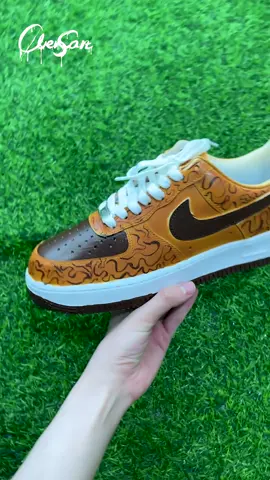 send me the messages 🎨#customshoes #oversart #customsneakers #oversartcustom #nike 