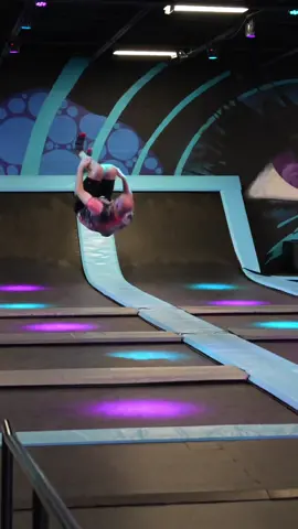 #flip #trampolinepark #tumble #athleisure 