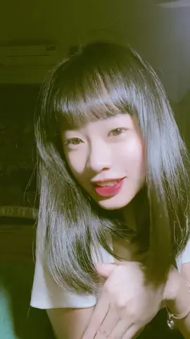 坐著跳也行吧！（差點走光）#fyp #fypシ #流量#推薦#tiktok